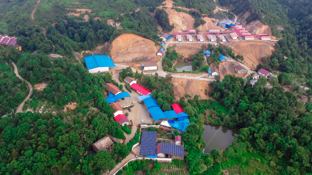 Liuyang Mandarin Fireworks Co., Ltd. línea de producción del fabricante