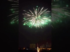 China Fábrica pirotecnia 288 disparos de consumo torta fuegos artificiales pastel de Navidad Año Nuevo fuegos artificiales