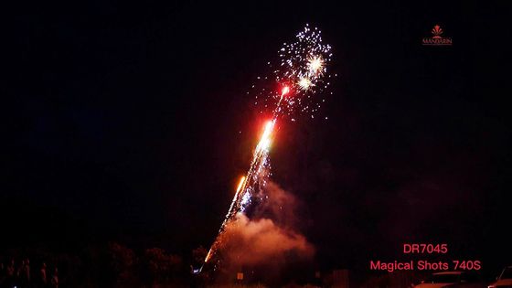 El escupitajo mágico de los tiros del mandarín 740S gotea los fuegos artificiales del paquete del surtido de la pirotecnia