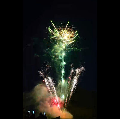 Fuegos artificiales de Año Nuevo 520 disparos Torta Fuegos artificiales Oportunidad al aire libre Gran 2023