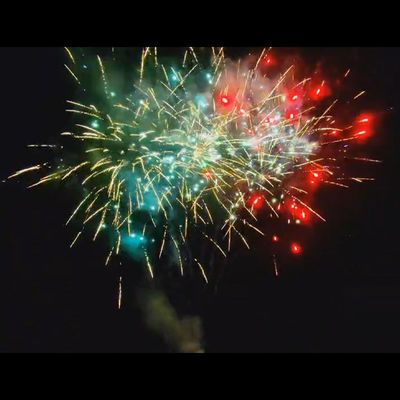 Fuegos artificiales de Navidad chinos 209 disparos Torta de gran consumo Fuegos artificiales Oportunidad al aire libre
