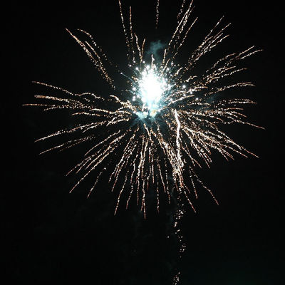 60 tiros de pastel chino Fuegos artificiales Tipo de festival Celebración pirotecnia al aire libre 2024
