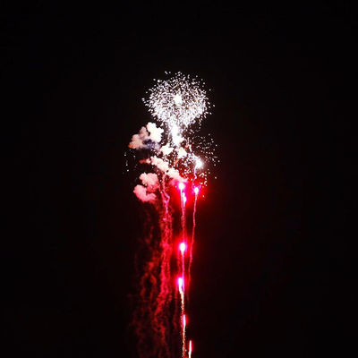 49 disparos pirotecnia torta fuegos artificiales nueva 1.4 Pro línea fuegos artificiales 2025 nueva torta fuegos artificiales fábrica china torta fuegos artificiales para la boda