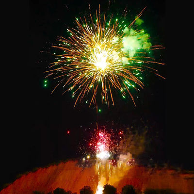 Liuyang Big Huge 1.4G Torta Fuego de artificio pirotecnia china al aire libre 666 disparos torta fuego de artificio para la celebración del festival 2025