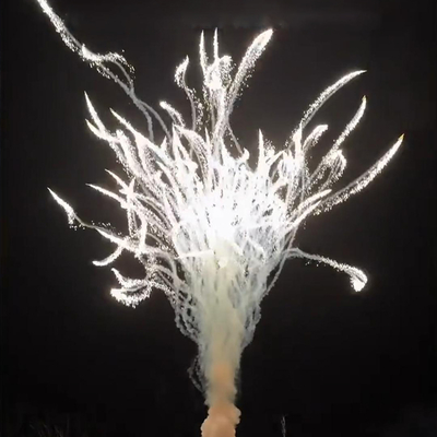 Fuegos artificiales al por mayor chinos Wolf Howl Cake 1.4g UN0336 para bodas y eventos Feuerwerk Pirotecnia Fuochi D'artificio Para Feliz Navidad Año Nuevo