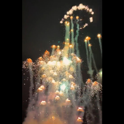 Fuegos artificiales de juguete rotativo en forma de medusa voladora Fuegos artificiales con anillo Fuegos artificiales pirotecnia Año Nuevo