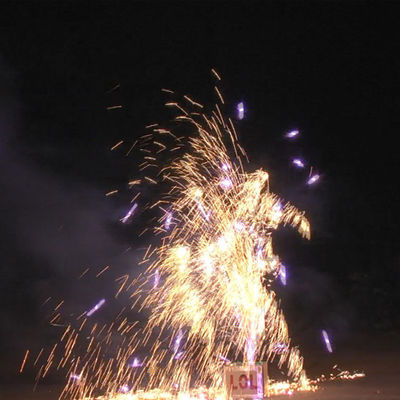 Pirotecnia al aire libre Un0336 1.4g de los fuegos artificiales de las fuentes del consumidor con LOL Flashing